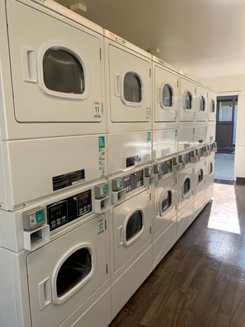 2 Laundry facilities